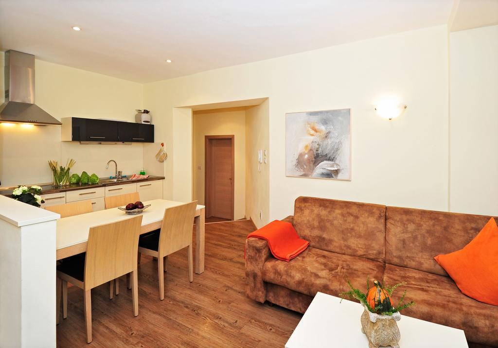 Residence Mignon Rifiano Quarto foto